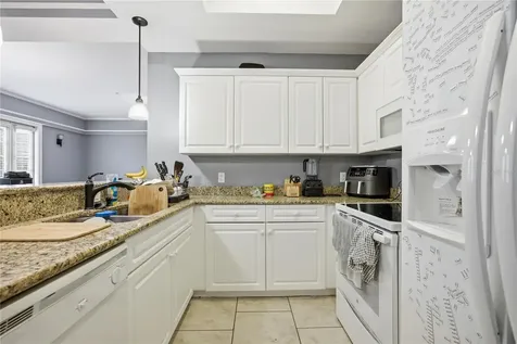 325 NW 14th Street Gainesville FL 32603