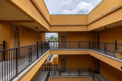 325 NW 14th Street Gainesville FL 32603