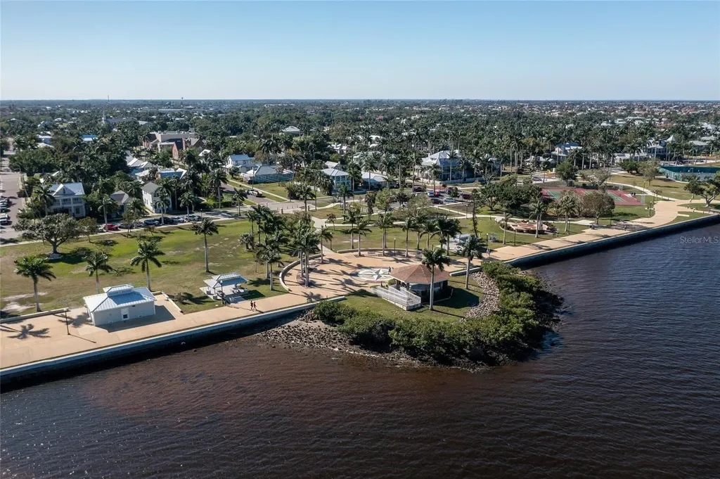 601 Shreve Street Punta Gorda FL 33950