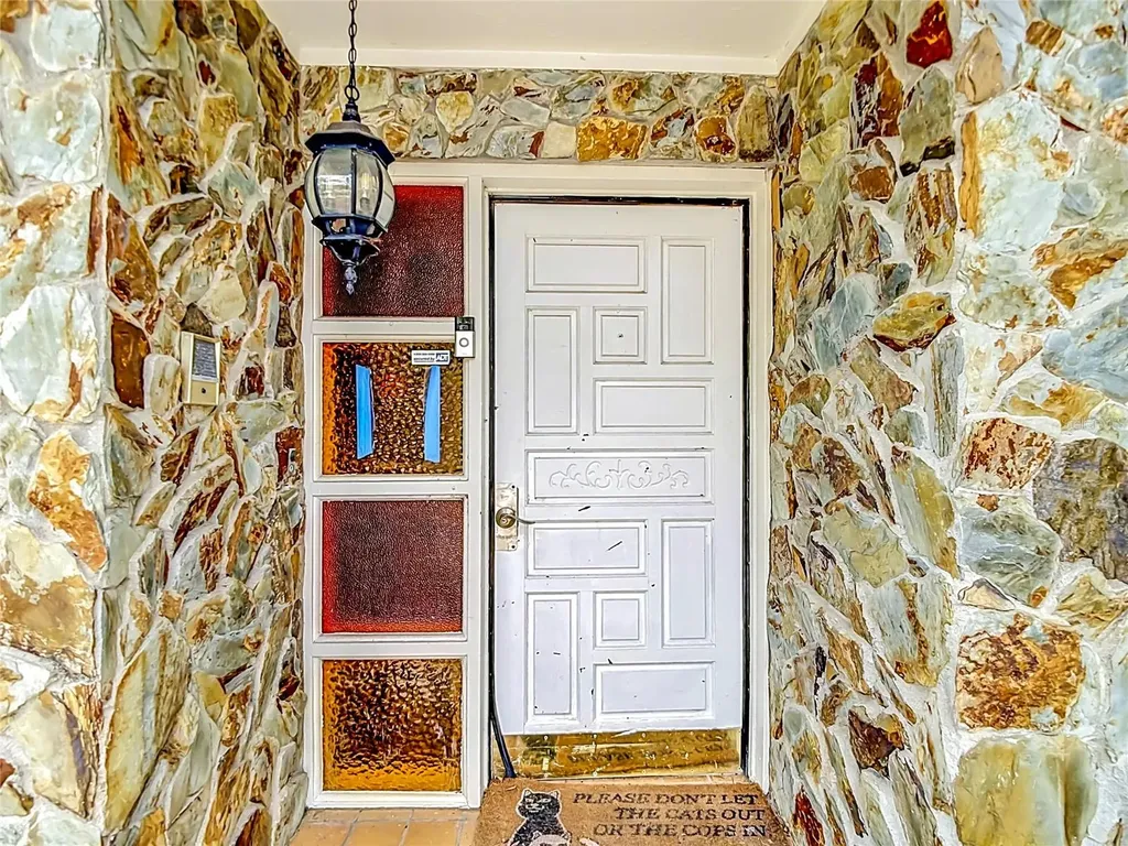 5433 Front Drive Holiday FL 34690