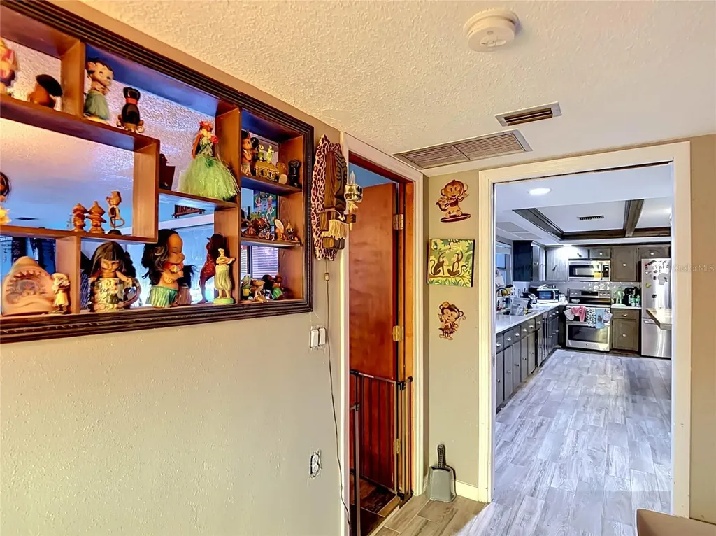 5433 Front Drive Holiday FL 34690