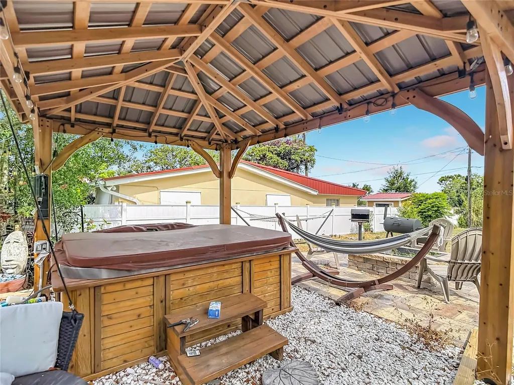 5433 Front Drive Holiday FL 34690