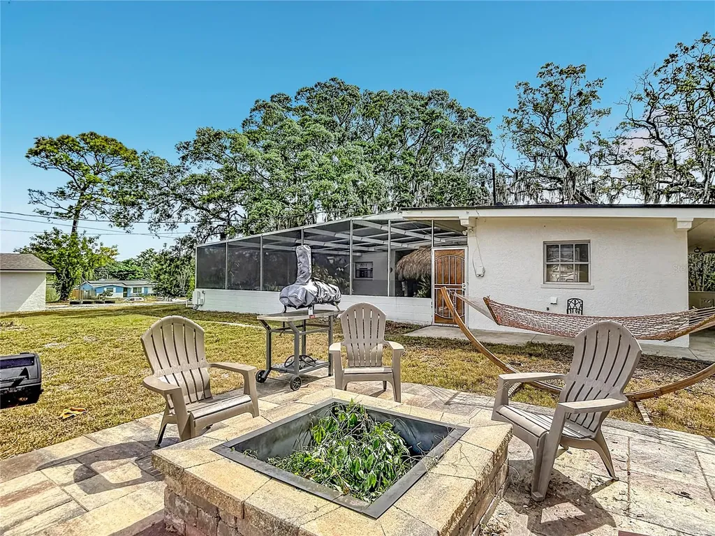 5433 Front Drive Holiday FL 34690