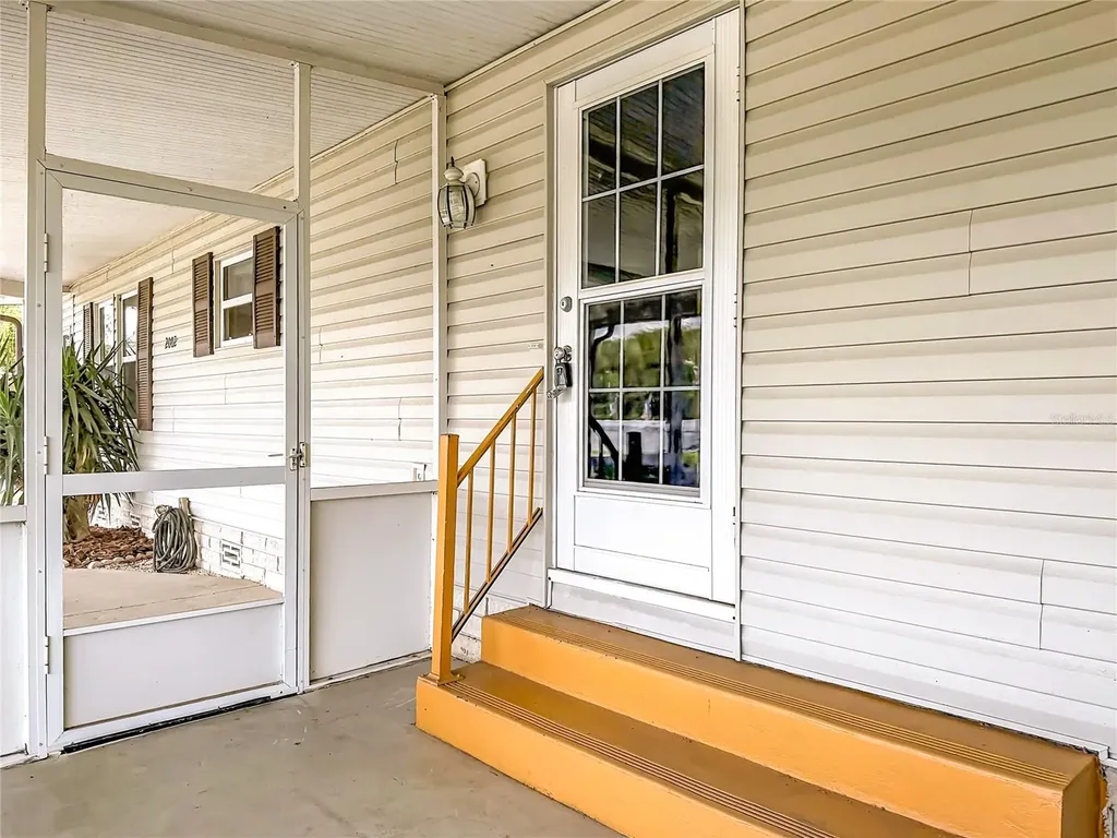 2002 SW Live Oak Lane Zellwood FL 32798