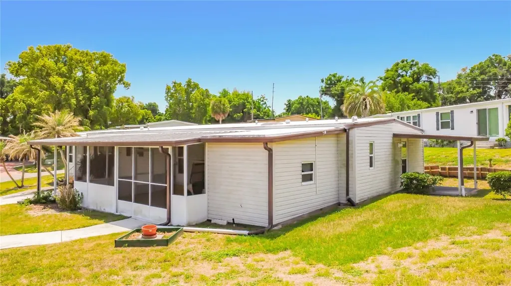 2002 SW Live Oak Lane Zellwood FL 32798