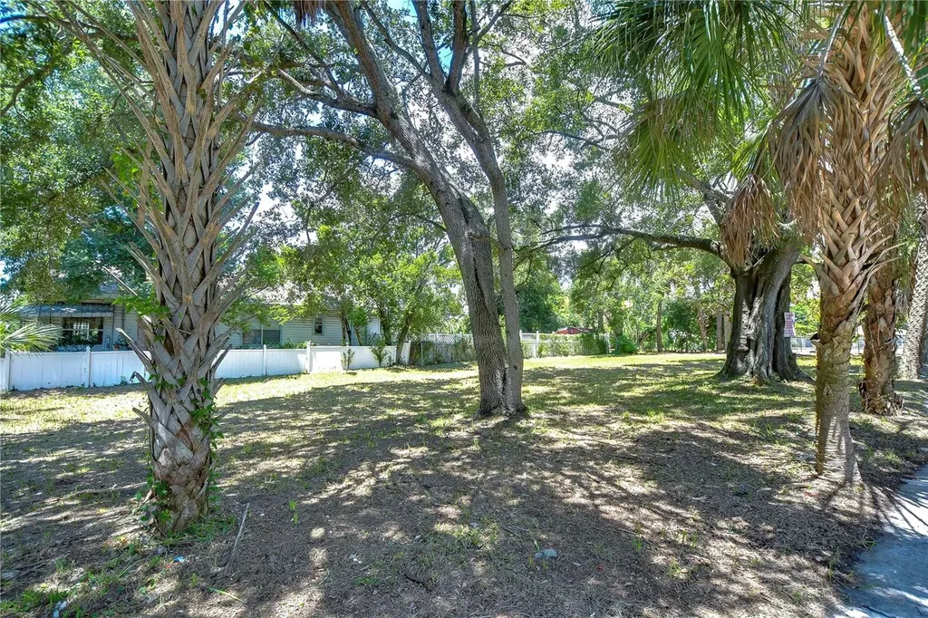 1522 E 26th Avenue Tampa FL 33605