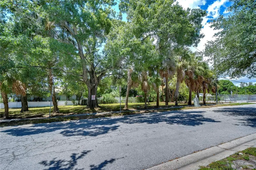 1522 E 26th Avenue Tampa FL 33605