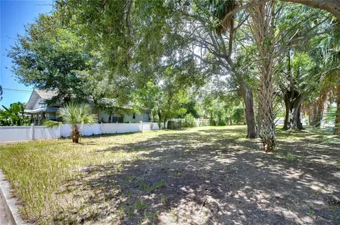 1522 E 26th Avenue Tampa FL 33605