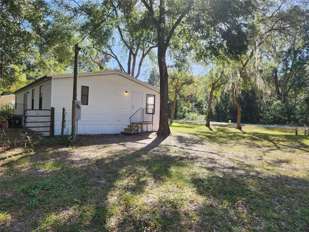7351 NW 170th Street Trenton FL 32693