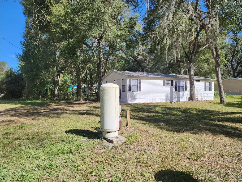 7351 NW 170th Street Trenton FL 32693