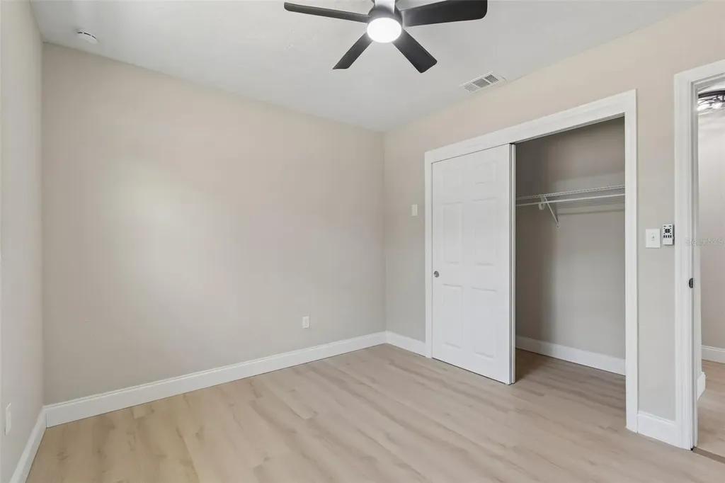 10229 N Valle Drive Tampa FL 33612