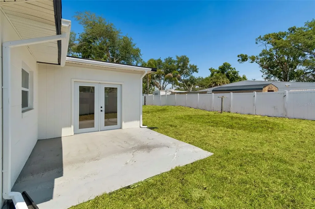 10229 N Valle Drive Tampa FL 33612