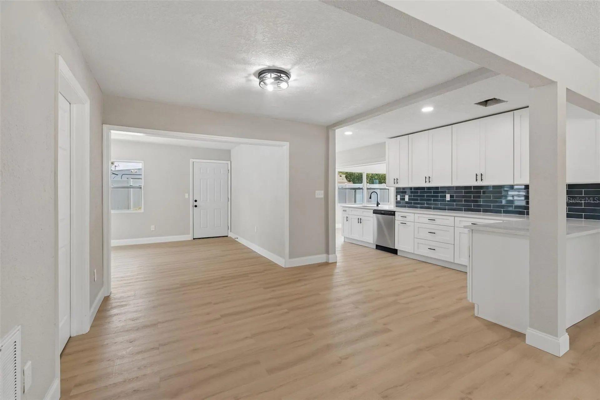 10229 N Valle Drive Tampa FL 33612