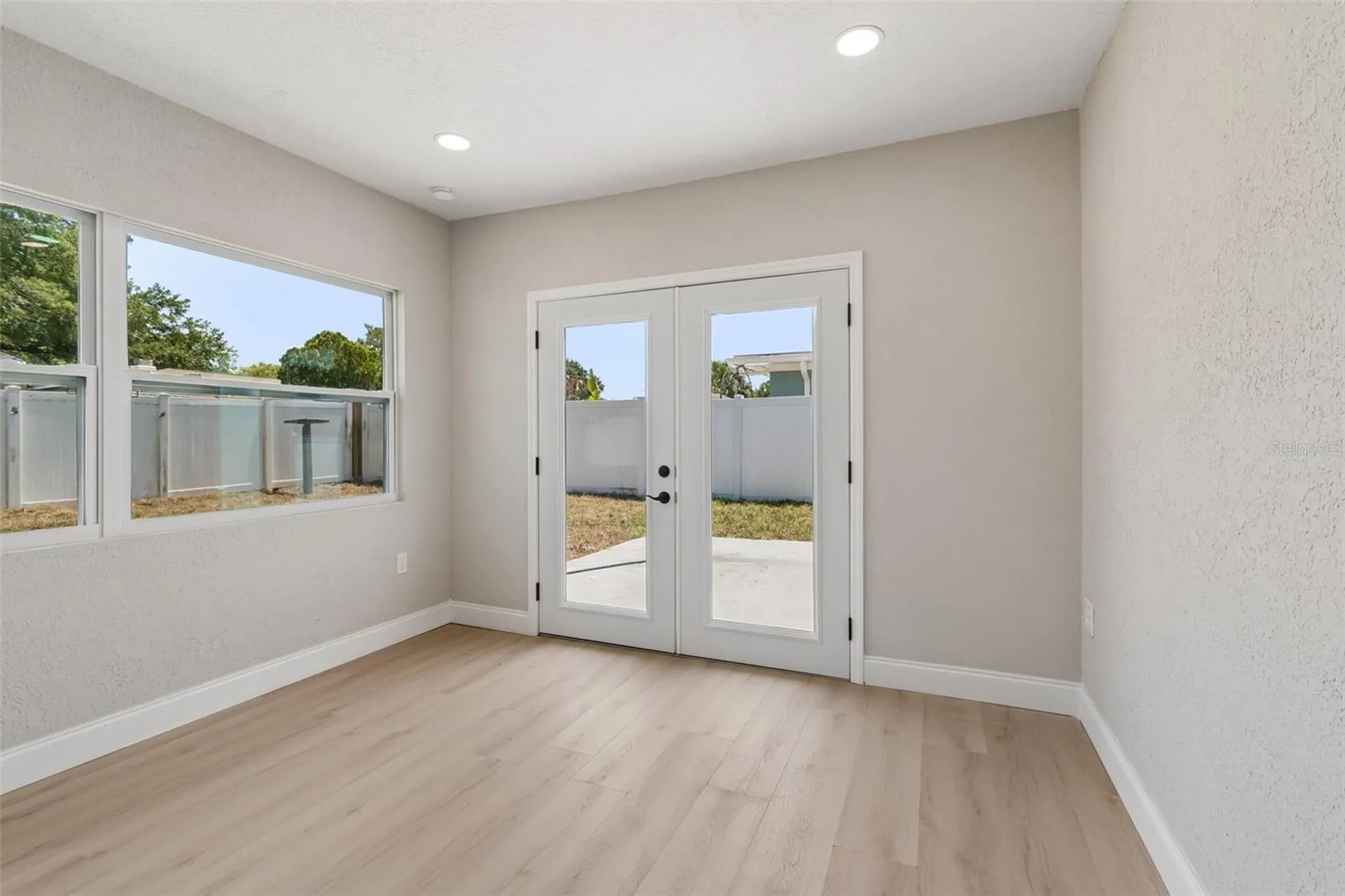 10229 N Valle Drive Tampa FL 33612