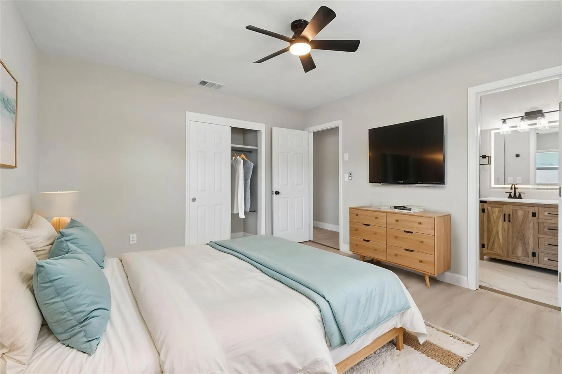10229 N Valle Drive Tampa FL 33612