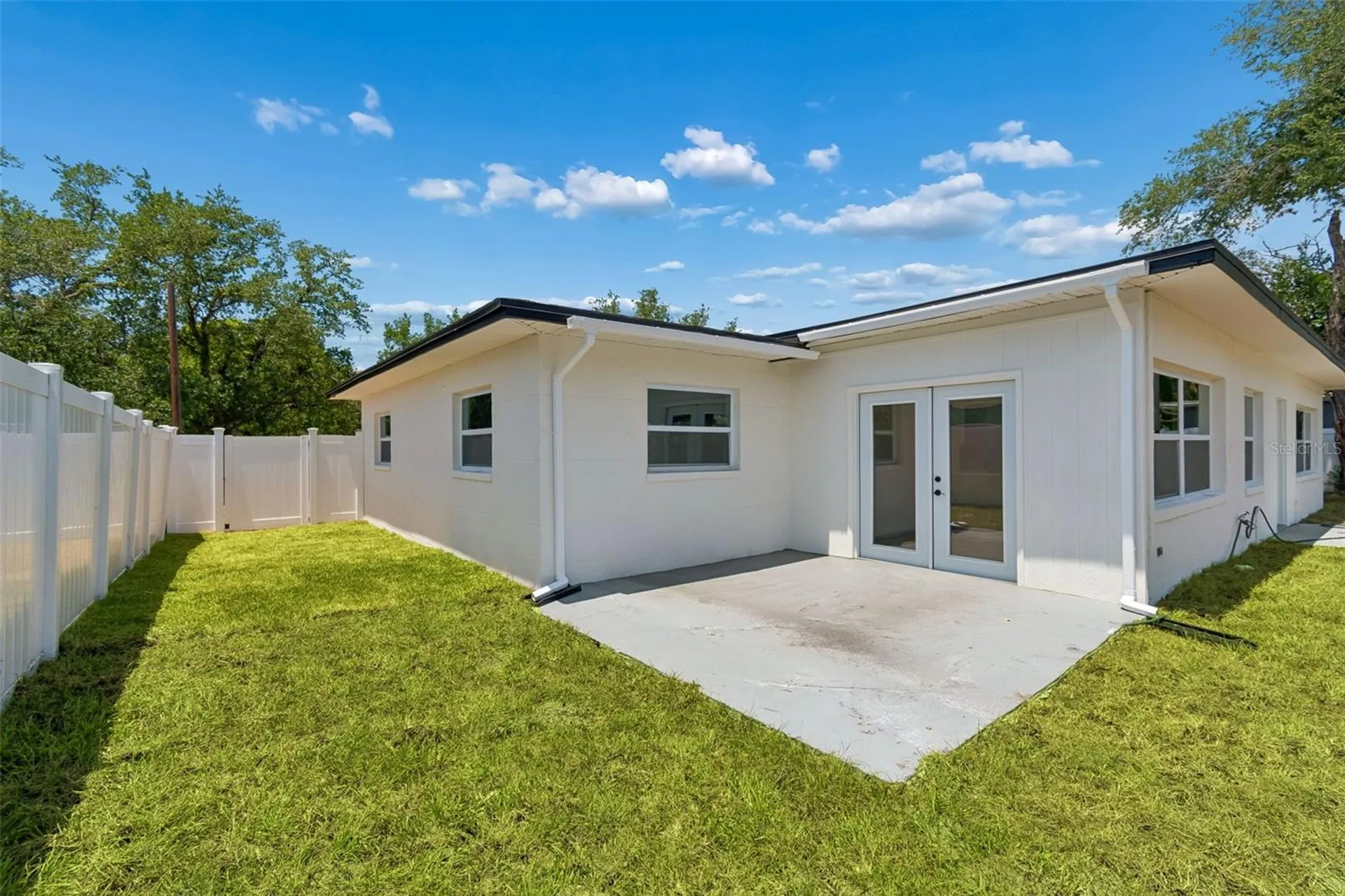 10229 N Valle Drive Tampa FL 33612