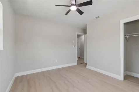 10229 N Valle Drive Tampa FL 33612