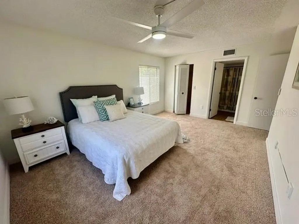 3211 Lake Pine Way E Tarpon Springs FL 34688