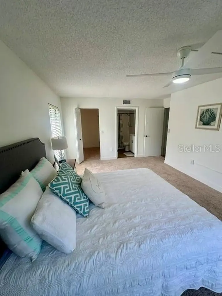 3211 Lake Pine Way E Tarpon Springs FL 34688