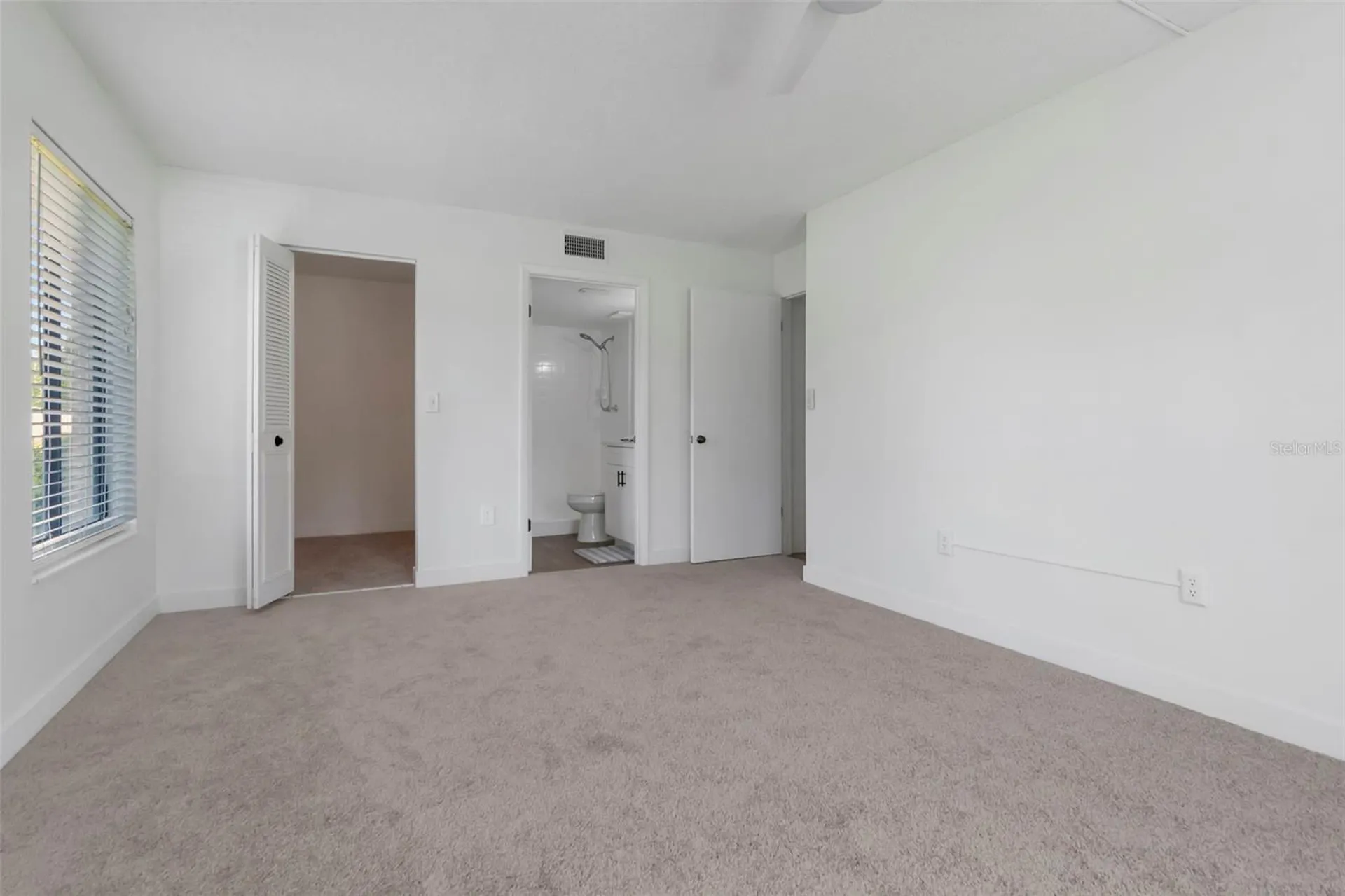 3211 Lake Pine Way E Tarpon Springs FL 34688