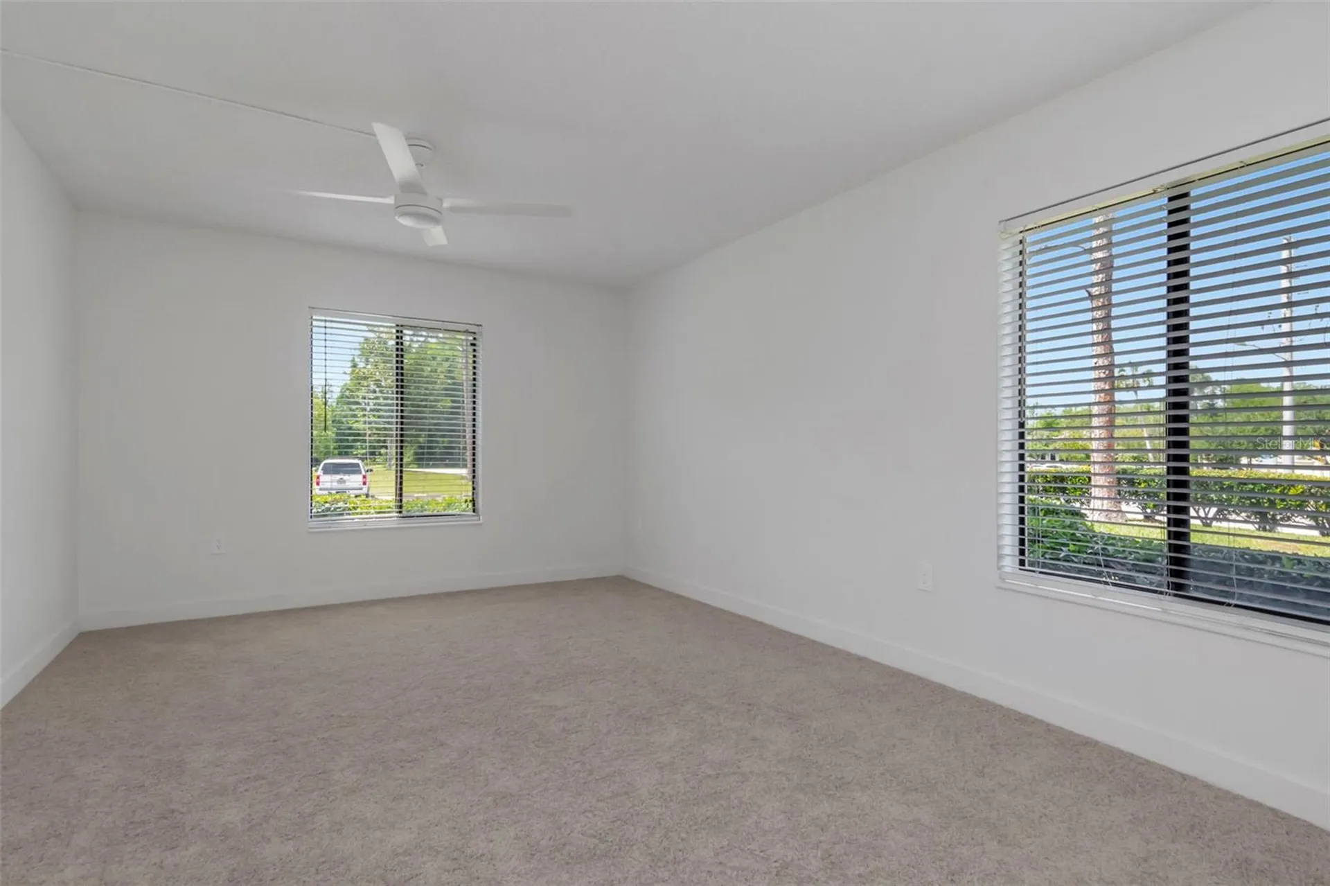 3211 Lake Pine Way E Tarpon Springs FL 34688