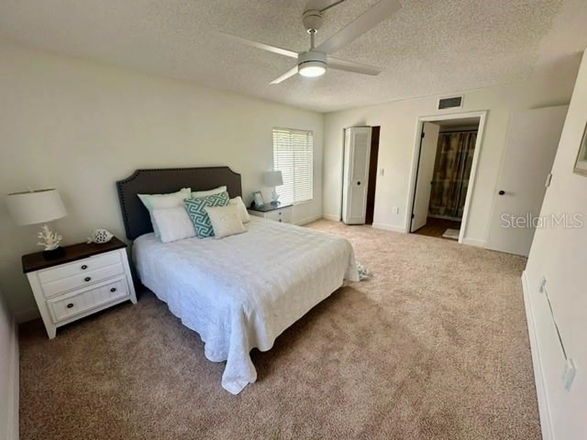 3211 Lake Pine Way E Tarpon Springs FL 34688