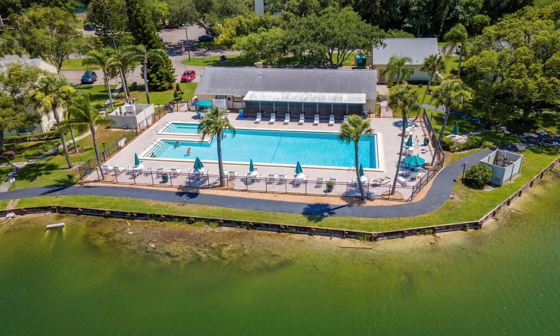 3211 Lake Pine Way E Tarpon Springs FL 34688