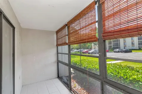 3211 Lake Pine Way E Tarpon Springs FL 34688