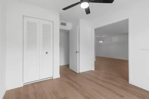 3211 Lake Pine Way E Tarpon Springs FL 34688