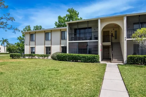 3211 Lake Pine Way E Tarpon Springs FL 34688