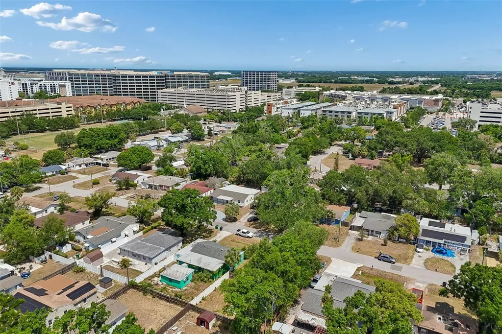 3912 W Pine Street Tampa FL 33607