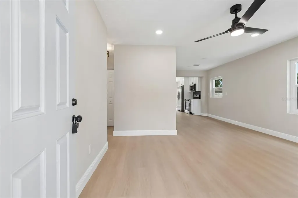 3912 W Pine Street Tampa FL 33607