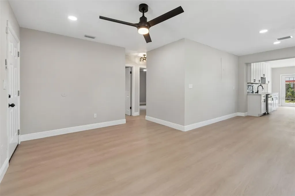 3912 W Pine Street Tampa FL 33607