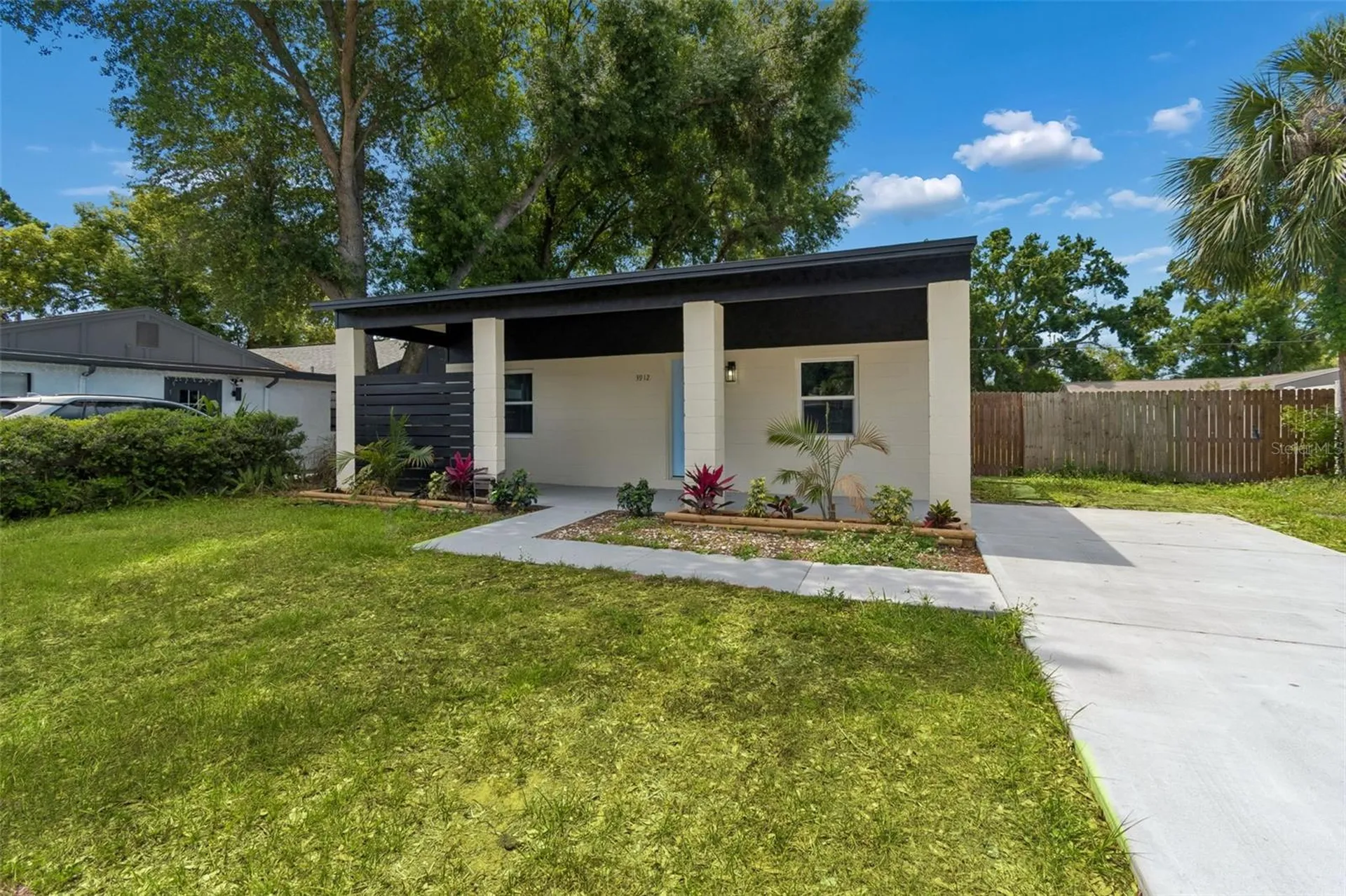 3912 W Pine Street Tampa FL 33607