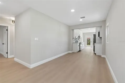 3912 W Pine Street Tampa FL 33607