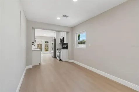 3912 W Pine Street Tampa FL 33607