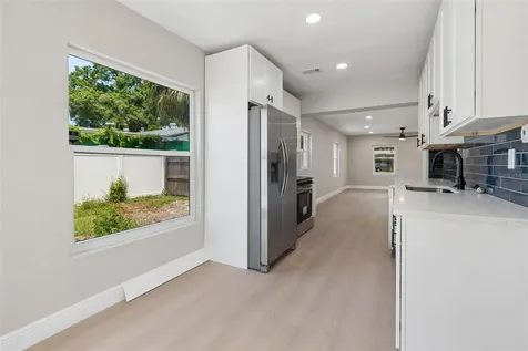 3912 W Pine Street Tampa FL 33607