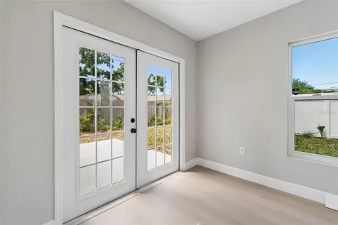 3912 W Pine Street Tampa FL 33607