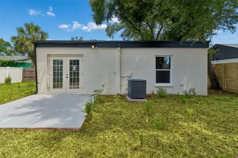 3912 W Pine Street Tampa FL 33607