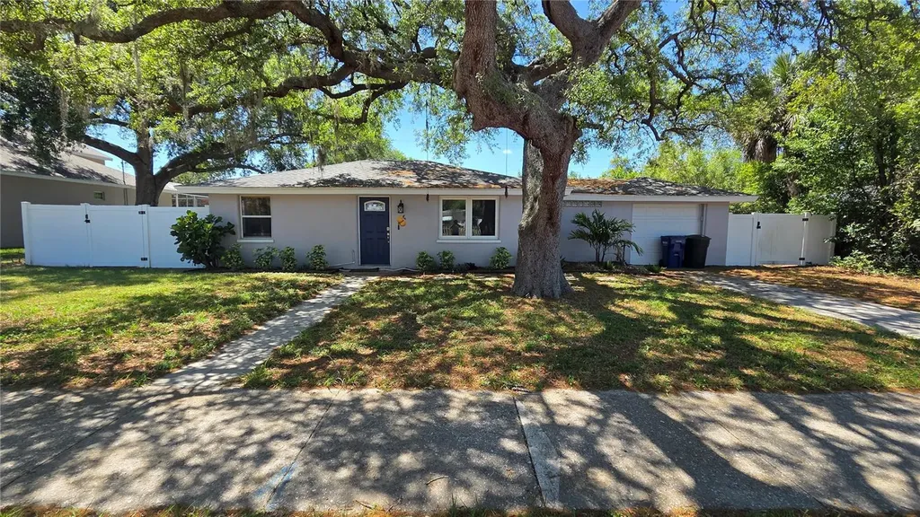 541 Roanoke Street Dunedin FL 34698
