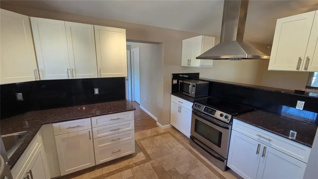 541 Roanoke Street Dunedin FL 34698