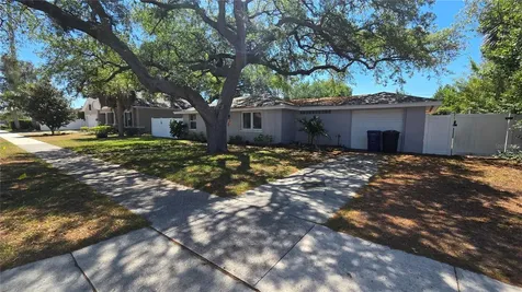 541 Roanoke Street Dunedin FL 34698