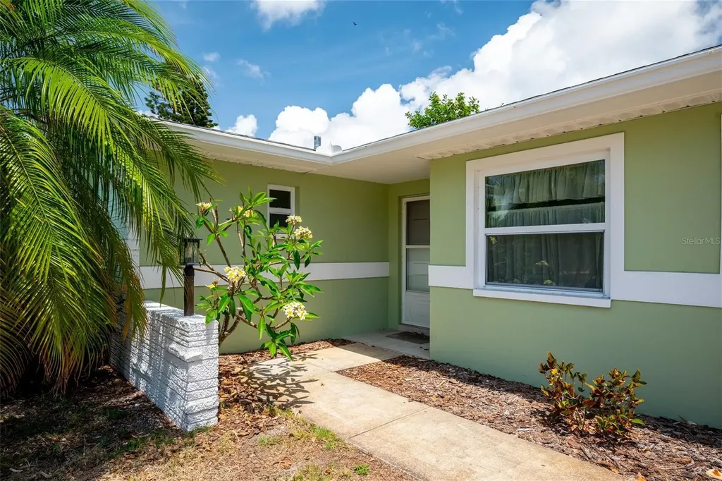 10297 Hetrick Circle E Largo FL 33774