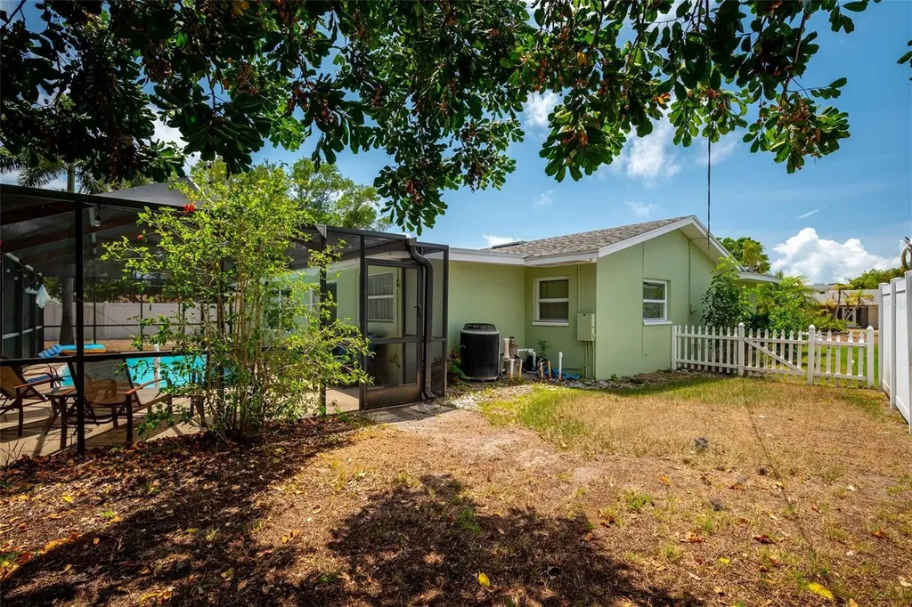 10297 Hetrick Circle E Largo FL 33774