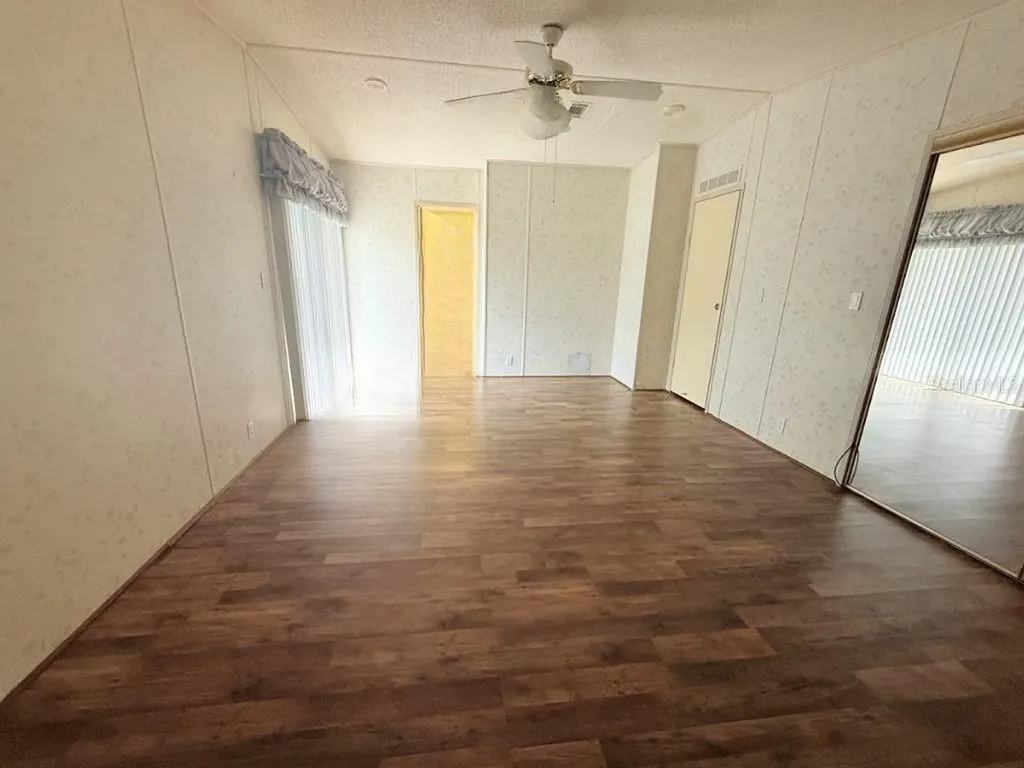 220 Ellsworth Drive Kissimmee FL 34758