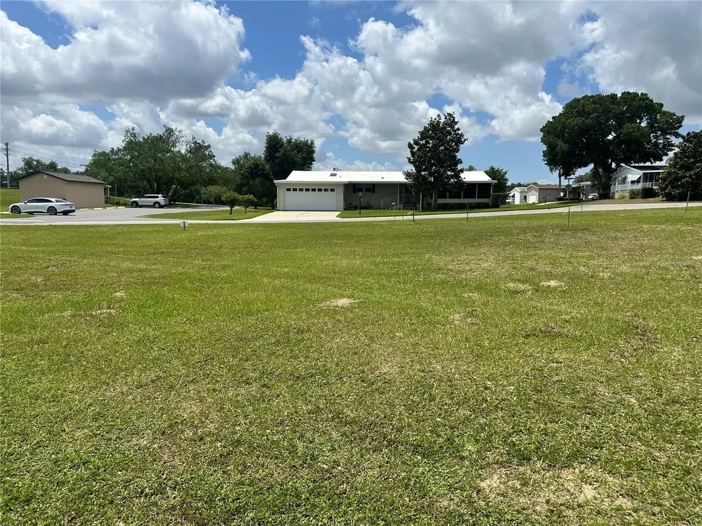 3951 Greenbluff Road Zellwood FL 32798