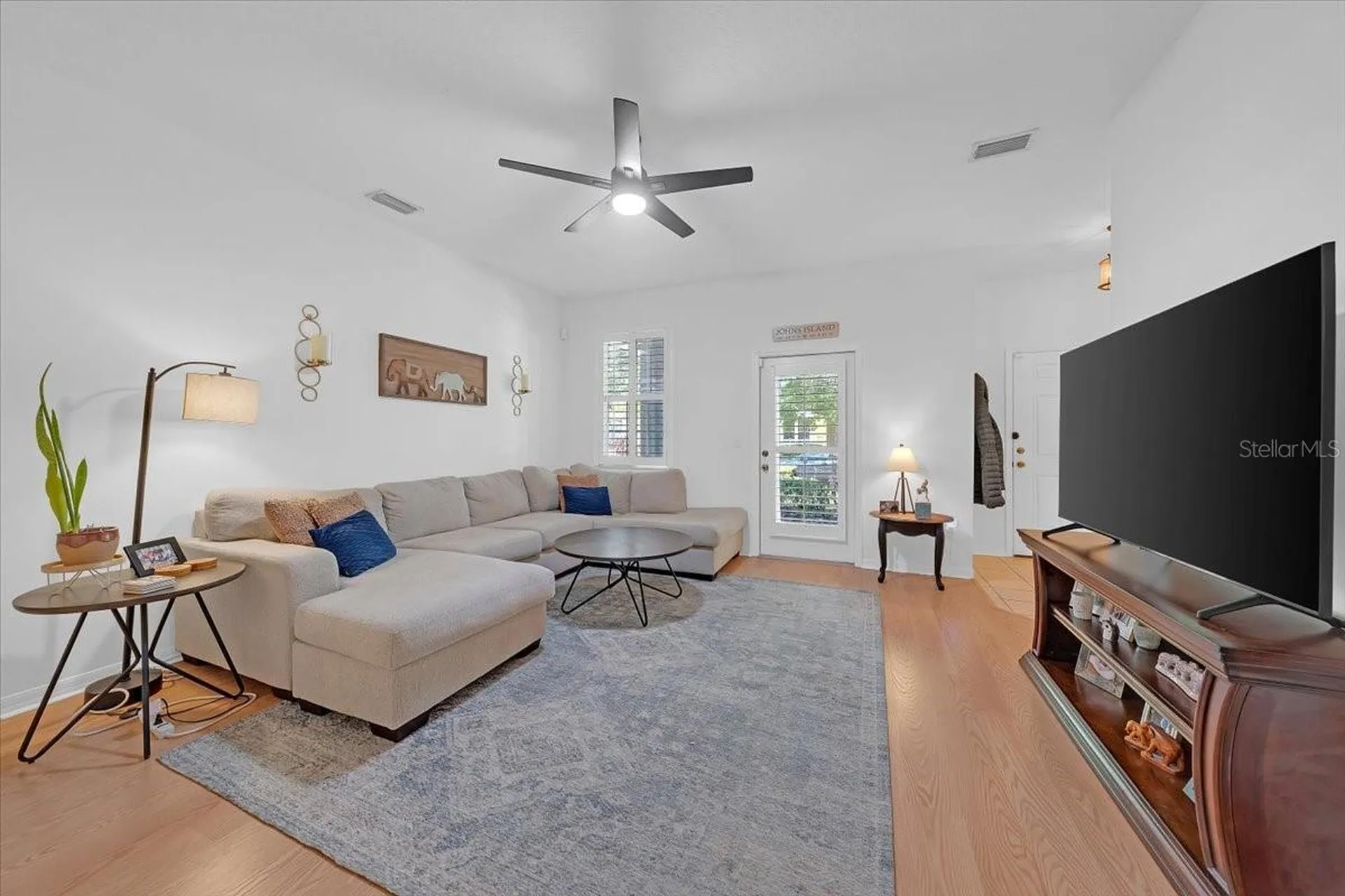 9512 West Park Village Drive Tampa FL 33626