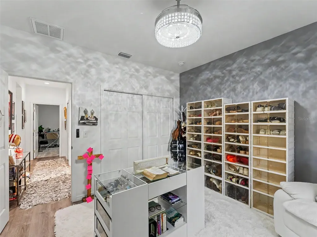 9397 Northcliffe Boulevard Spring Hill FL 34606