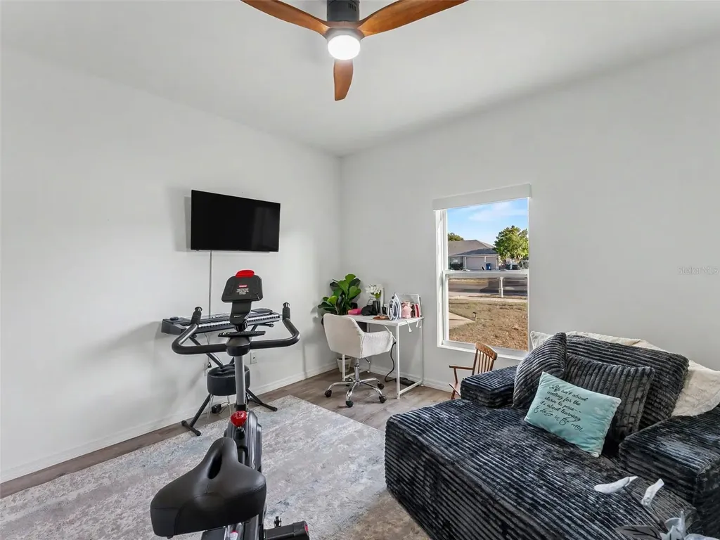 9397 Northcliffe Boulevard Spring Hill FL 34606