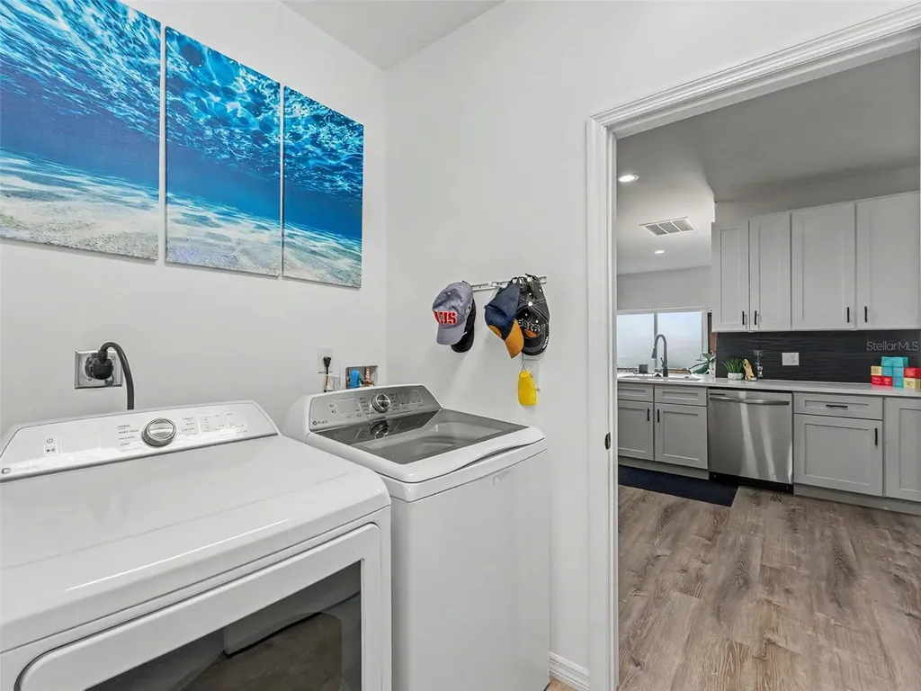 9397 Northcliffe Boulevard Spring Hill FL 34606